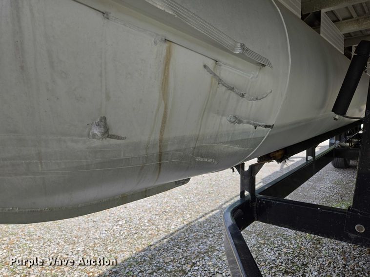 image for item ED2088 2003 Tracker Party Barge 27 I/O boat