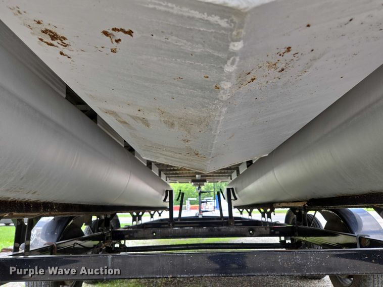 image for item ED2088 2003 Tracker Party Barge 27 I/O boat