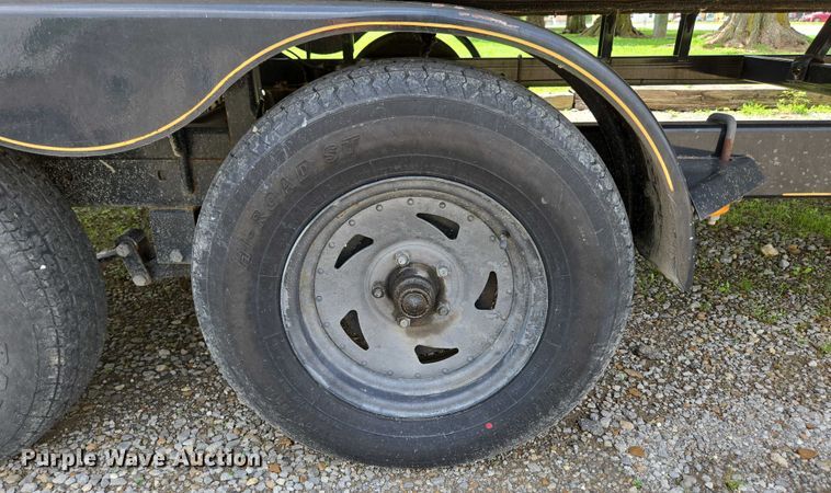 image for item ED2088 2003 Tracker Party Barge 27 I/O boat