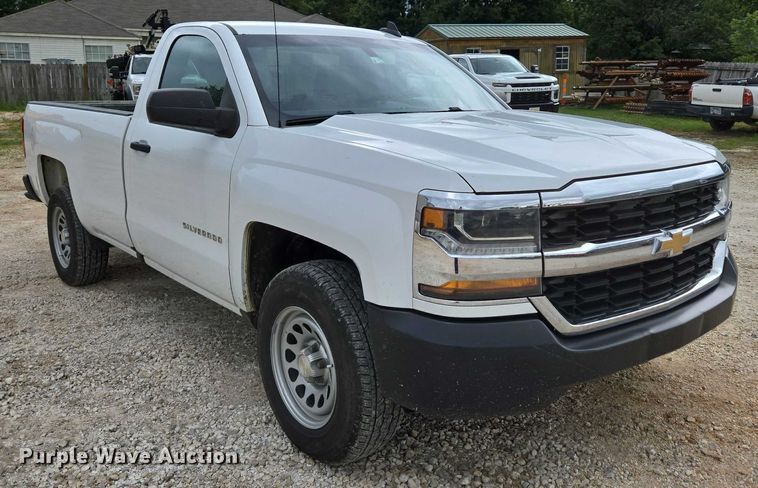 image for item ED2092 2016 Chevrolet Silverado 1500 pickup truck