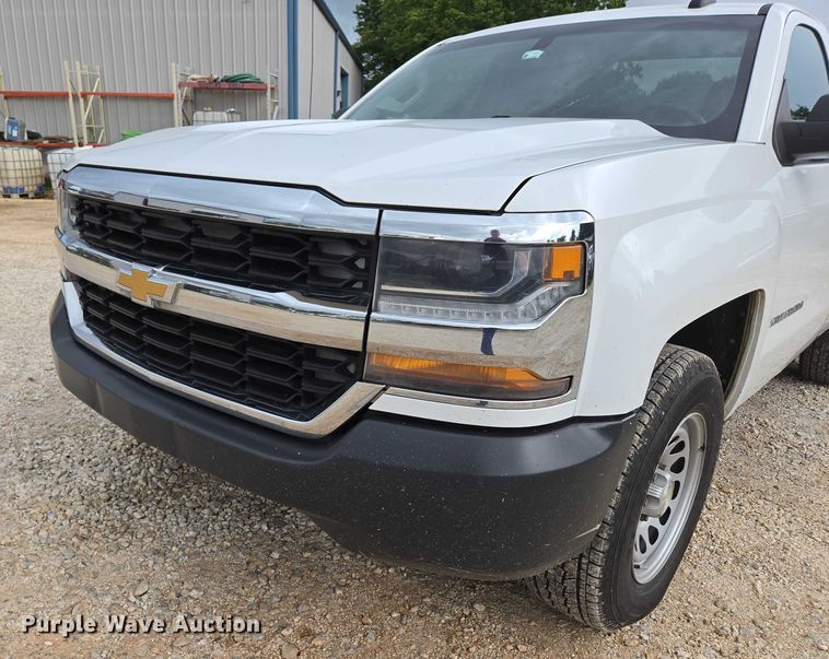 image for item ED2092 2016 Chevrolet Silverado 1500 pickup truck