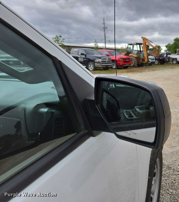 image for item ED2092 2016 Chevrolet Silverado 1500 pickup truck