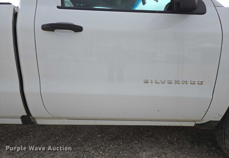 image for item ED2092 2016 Chevrolet Silverado 1500 pickup truck