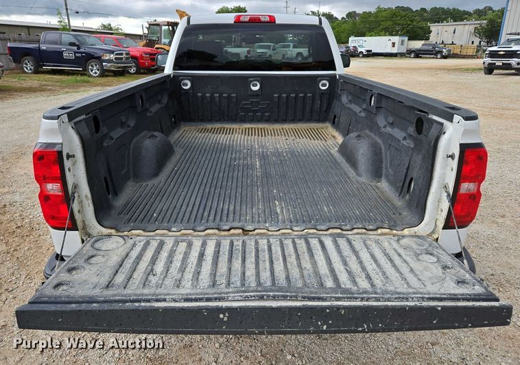 image for item ED2092 2016 Chevrolet Silverado 1500 pickup truck