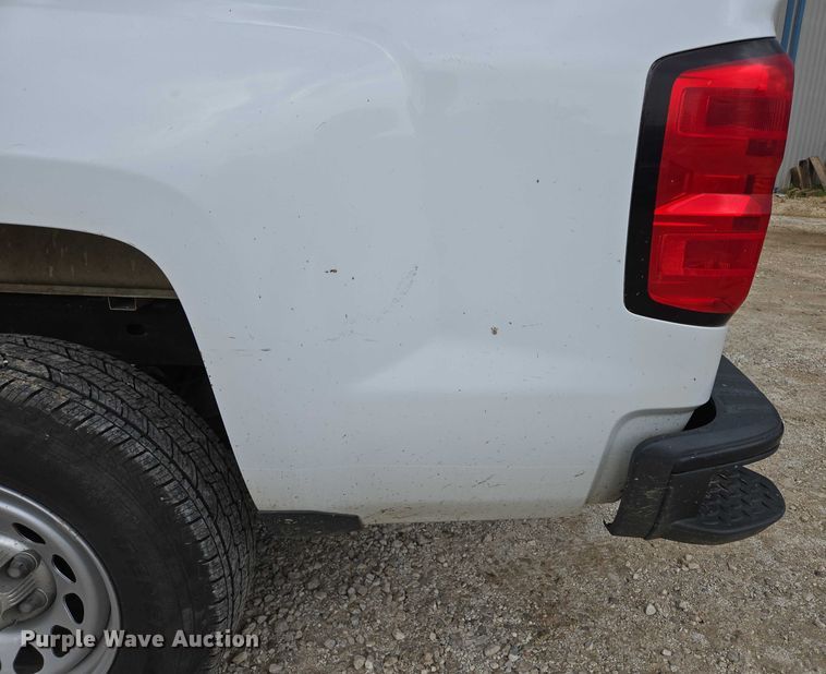 image for item ED2092 2016 Chevrolet Silverado 1500 pickup truck