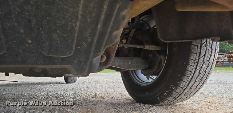 image for item ED2092 2016 Chevrolet Silverado 1500 pickup truck