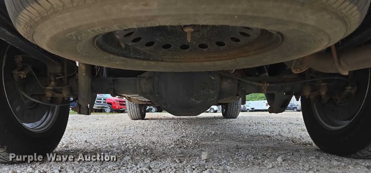 image for item ED2092 2016 Chevrolet Silverado 1500 pickup truck