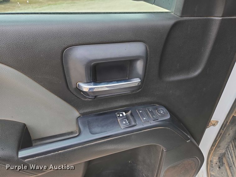 image for item ED2092 2016 Chevrolet Silverado 1500 pickup truck