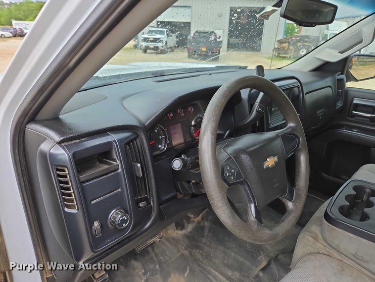 image for item ED2092 2016 Chevrolet Silverado 1500 pickup truck