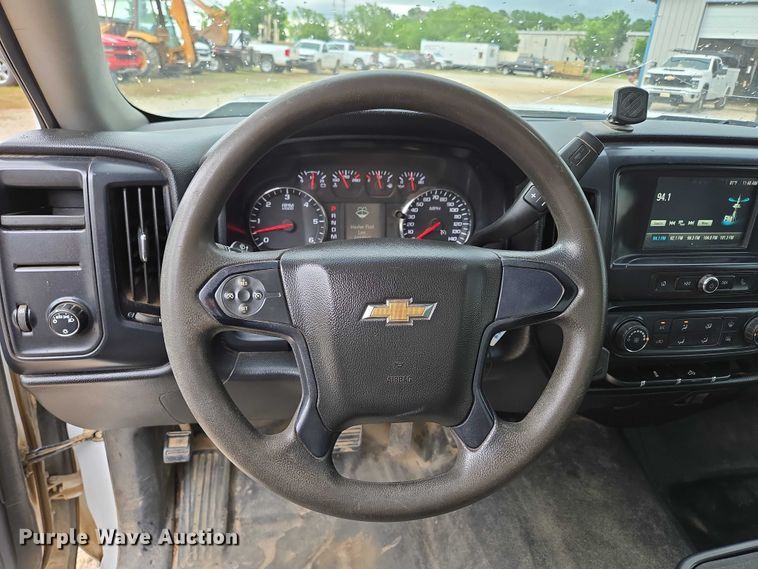 image for item ED2092 2016 Chevrolet Silverado 1500 pickup truck