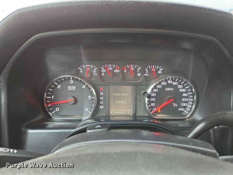 image for item ED2092 2016 Chevrolet Silverado 1500 pickup truck