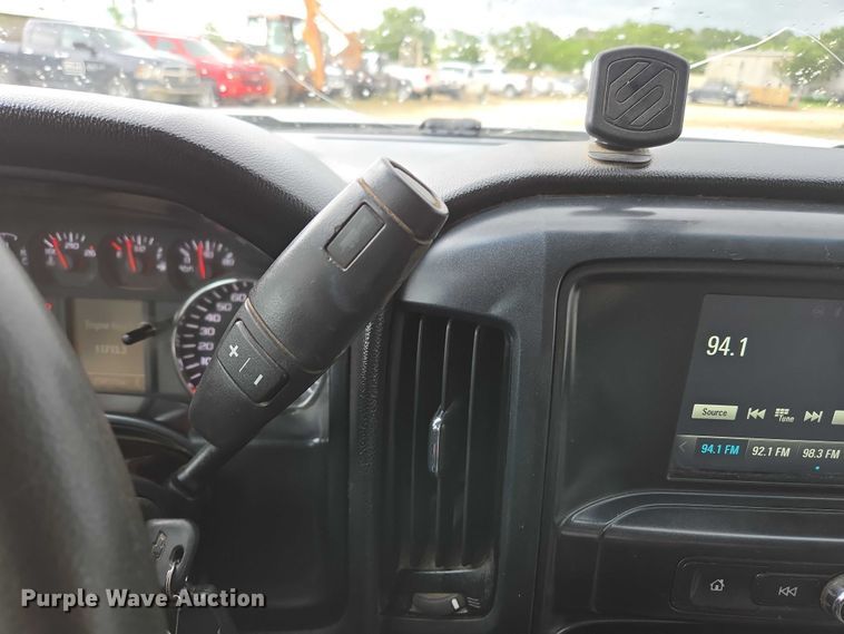 image for item ED2092 2016 Chevrolet Silverado 1500 pickup truck