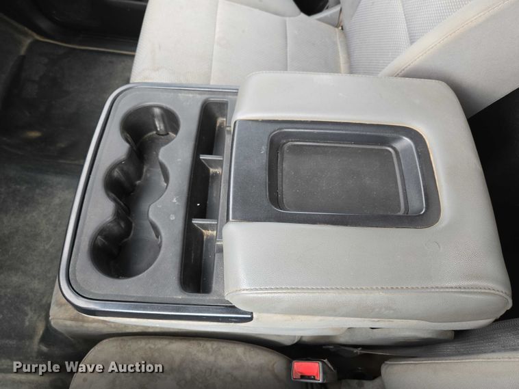 image for item ED2092 2016 Chevrolet Silverado 1500 pickup truck