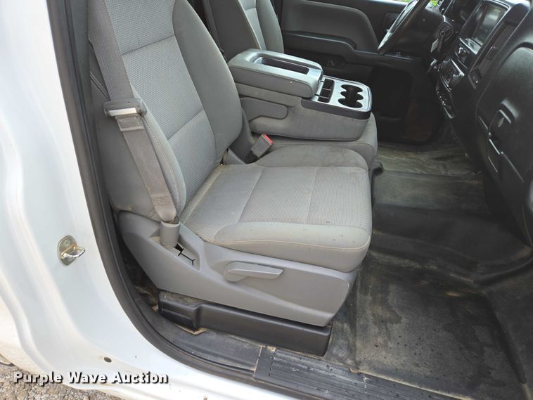 image for item ED2092 2016 Chevrolet Silverado 1500 pickup truck