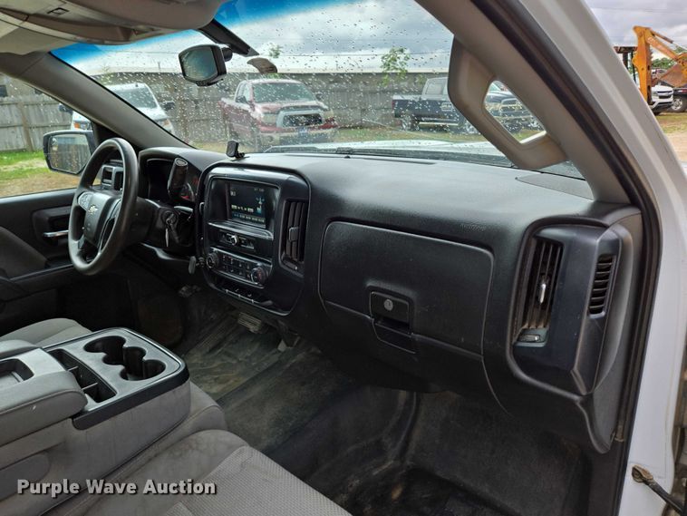 image for item ED2092 2016 Chevrolet Silverado 1500 pickup truck