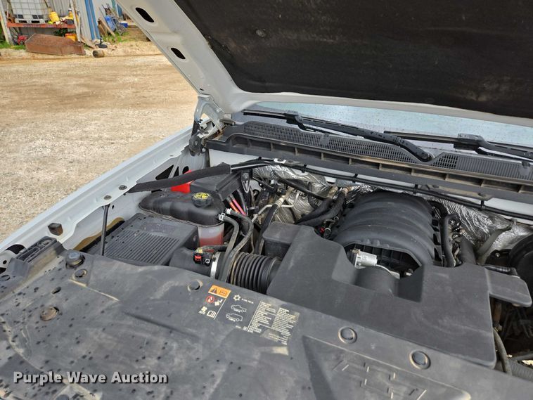 image for item ED2092 2016 Chevrolet Silverado 1500 pickup truck