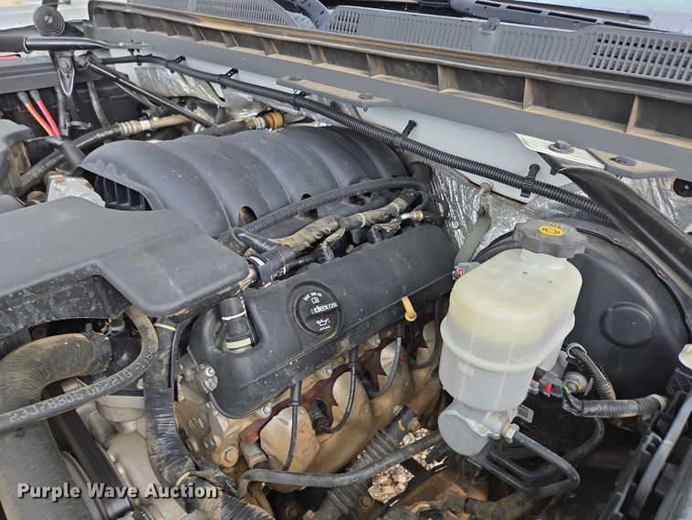 image for item ED2092 2016 Chevrolet Silverado 1500 pickup truck