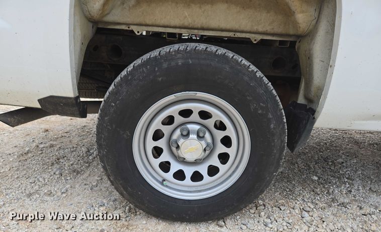 image for item ED2092 2016 Chevrolet Silverado 1500 pickup truck