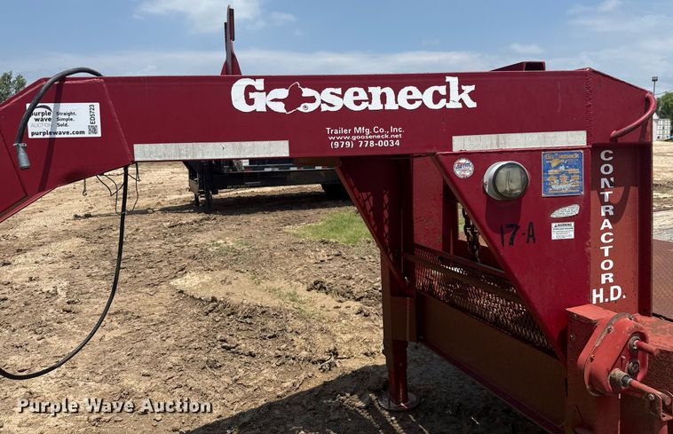 image for item ED5723 2010 Gooseneck Trailer 1032102A12A2 equipment trailer