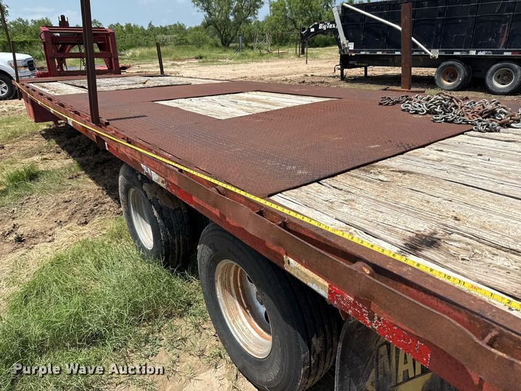 image for item ED5723 2010 Gooseneck Trailer 1032102A12A2 equipment trailer