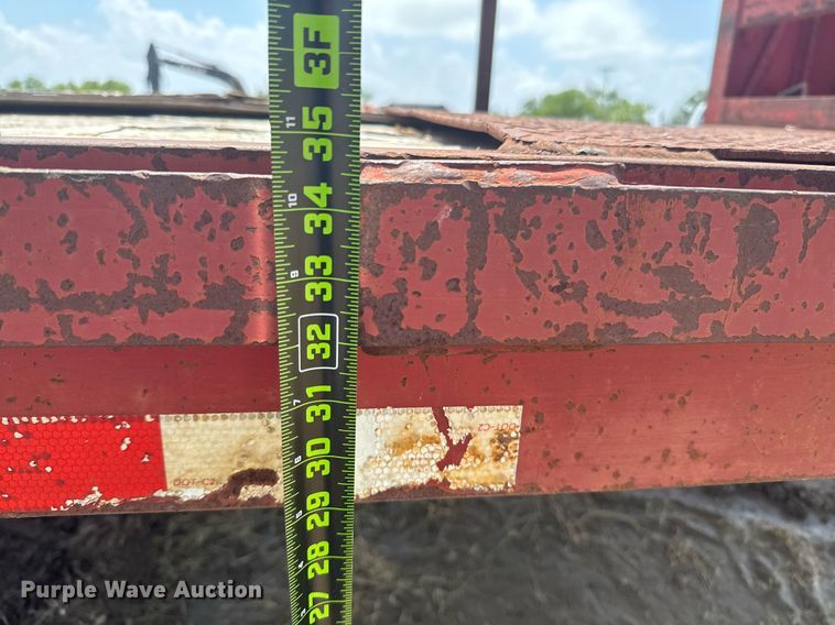 image for item ED5723 2010 Gooseneck Trailer 1032102A12A2 equipment trailer