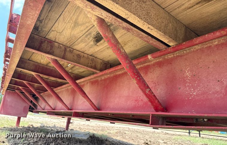 image for item ED5723 2010 Gooseneck Trailer 1032102A12A2 equipment trailer