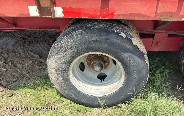 image for item ED5723 2010 Gooseneck Trailer 1032102A12A2 equipment trailer