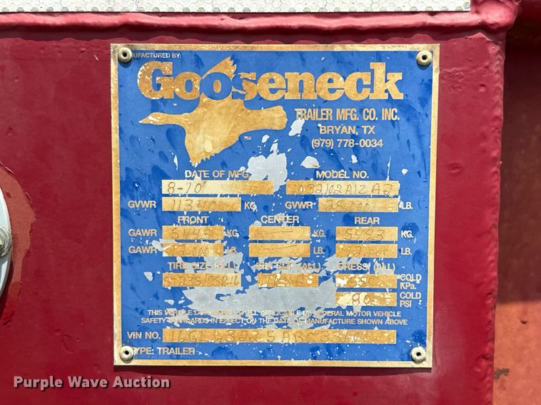 image for item ED5723 2010 Gooseneck Trailer 1032102A12A2 equipment trailer