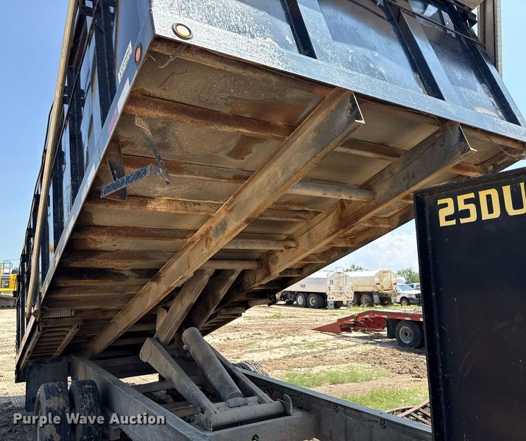 image for item ED5725 2011 Big Tex 25DU-20 dump trailer