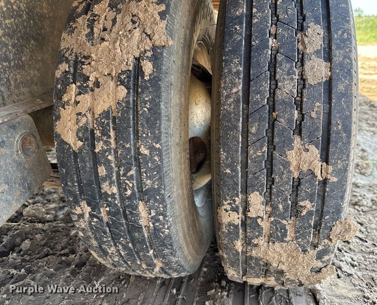 image for item ED5725 2011 Big Tex 25DU-20 dump trailer