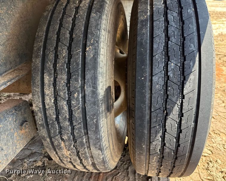 image for item ED5725 2011 Big Tex 25DU-20 dump trailer