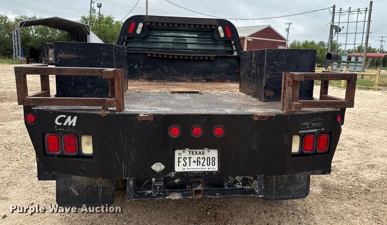 image for item ED5730 2011 Ford F350 Super Duty Crew Cab flatbed pickup truck