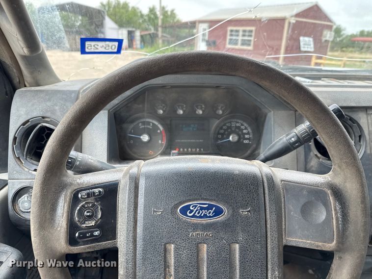 image for item ED5730 2011 Ford F350 Super Duty Crew Cab flatbed pickup truck