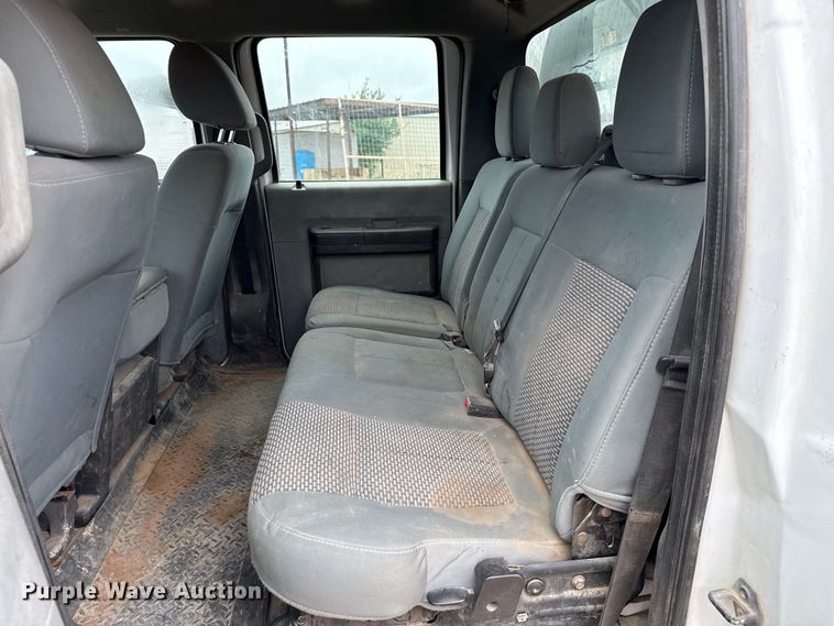 image for item ED5730 2011 Ford F350 Super Duty Crew Cab flatbed pickup truck