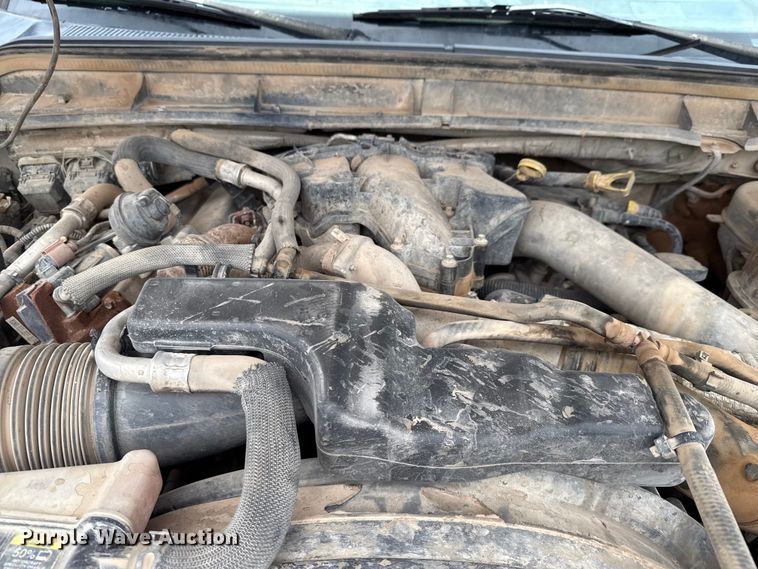 image for item ED5730 2011 Ford F350 Super Duty Crew Cab flatbed pickup truck