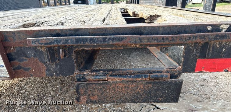 image for item ED5734 2011 Parker utility trailer