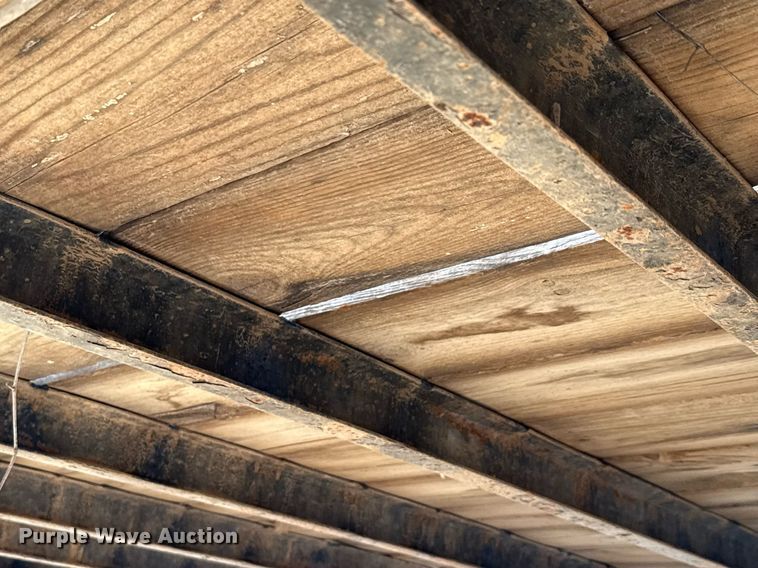 image for item ED5734 2011 Parker utility trailer