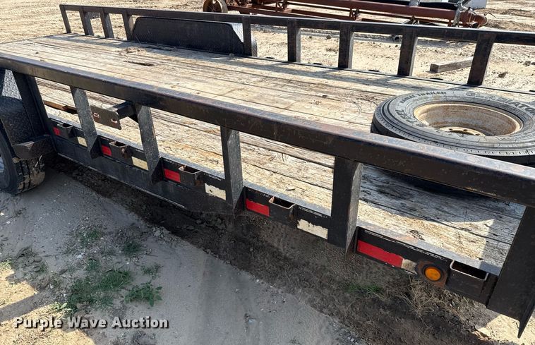 image for item ED5735 2011 Parker utility trailer