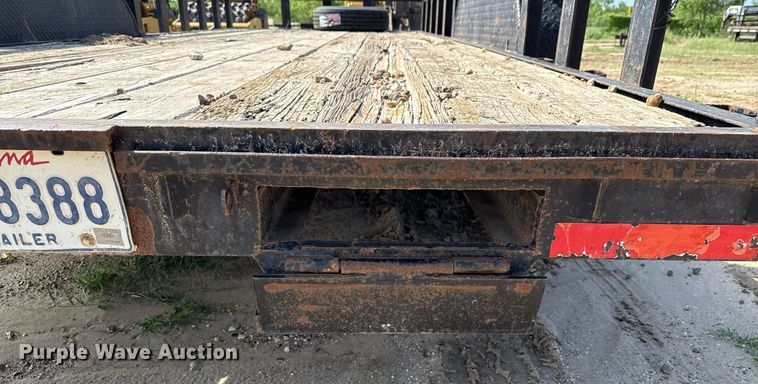 image for item ED5735 2011 Parker utility trailer