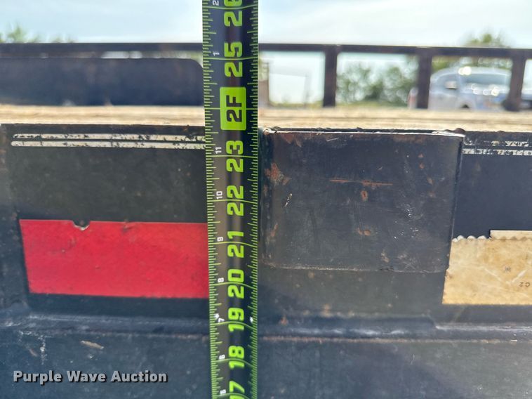 image for item ED5735 2011 Parker utility trailer