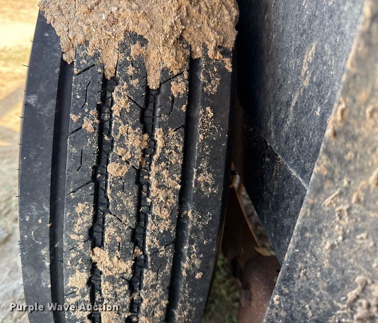 image for item ED5735 2011 Parker utility trailer