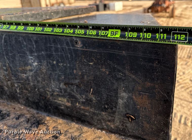 image for item ED5742 2017 Ford F350 Super Duty Crew Cab flatbed pickup truck