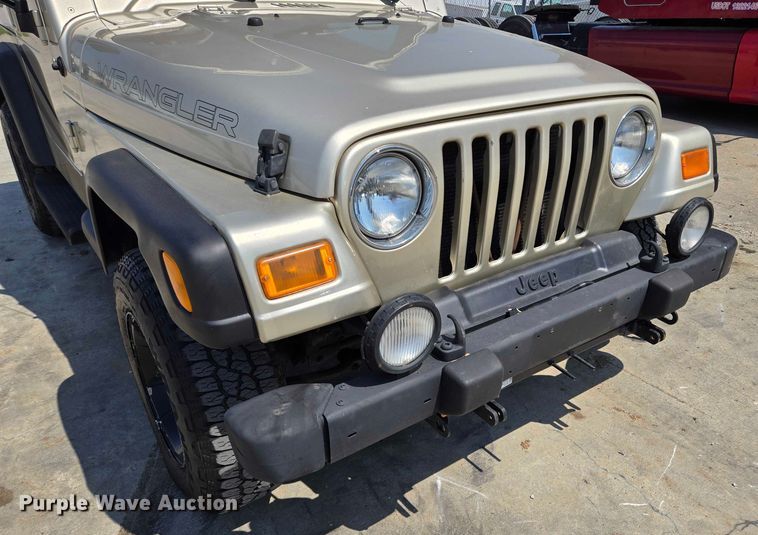 image for item EF1498 2002 Jeep Wrangler Sport SUV