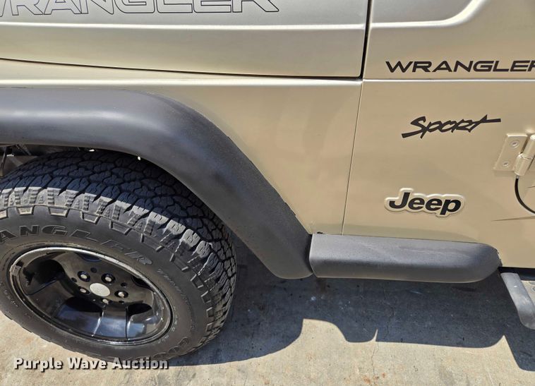 image for item EF1498 2002 Jeep Wrangler Sport SUV