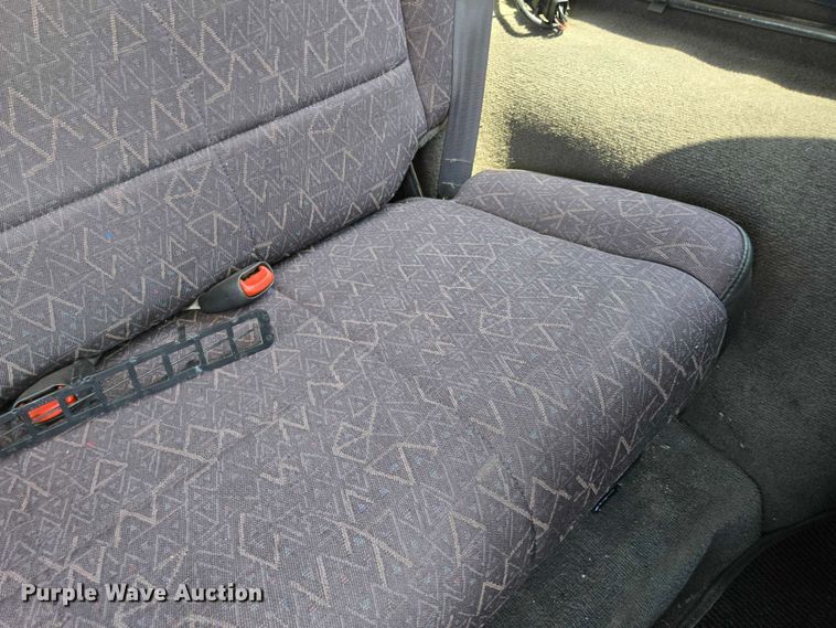 image for item EF1498 2002 Jeep Wrangler Sport SUV