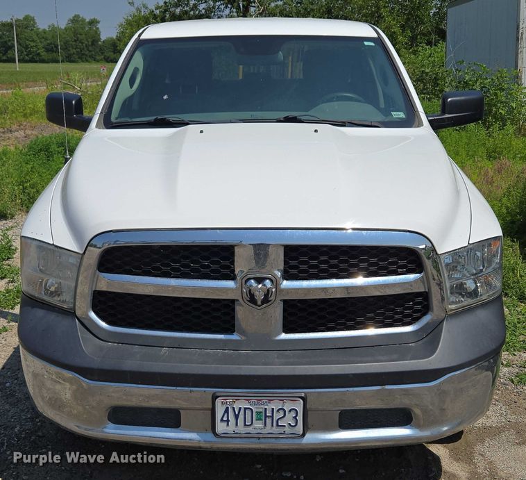 image for item EF1507 2015 Dodge Ram 1500  Crew Cab pickup truck