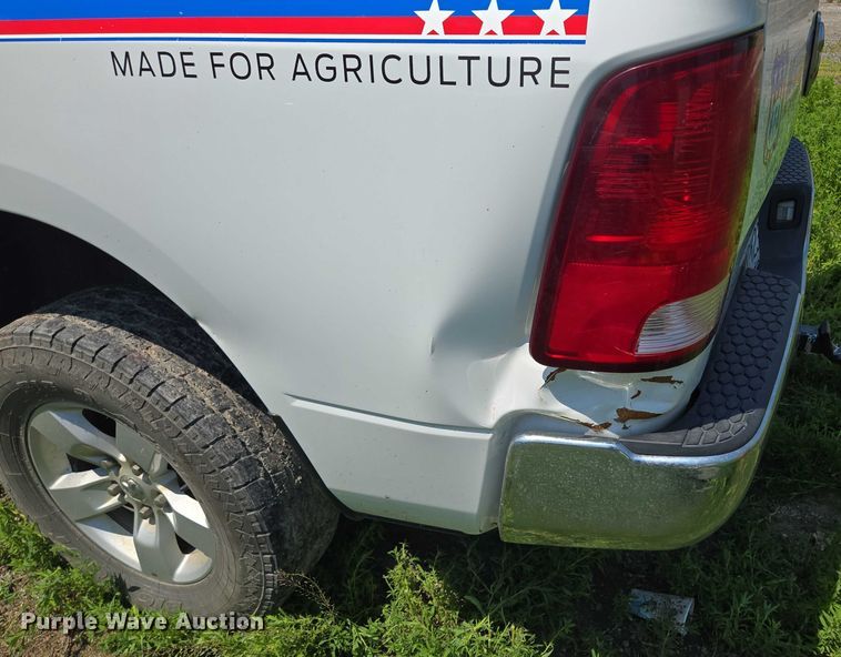 image for item EF1507 2015 Dodge Ram 1500  Crew Cab pickup truck