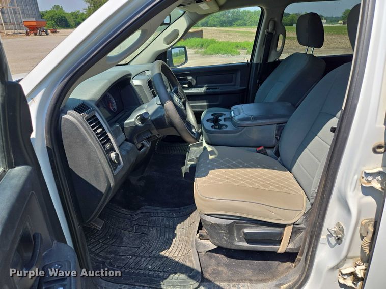 image for item EF1507 2015 Dodge Ram 1500  Crew Cab pickup truck