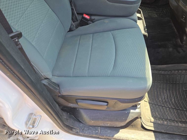 image for item EF1507 2015 Dodge Ram 1500  Crew Cab pickup truck