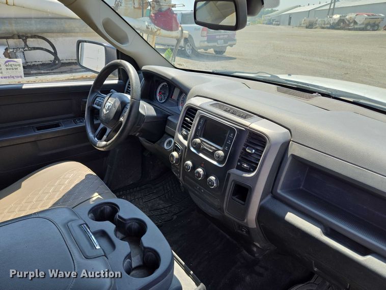 image for item EF1507 2015 Dodge Ram 1500  Crew Cab pickup truck